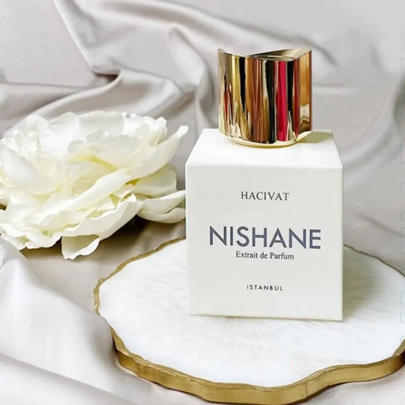 Unisex Floral Fragrance 100ml with Fresh Elegant Long Lasting Aroma Blending Fruity Brightness Gentle Woods and Soft Florals