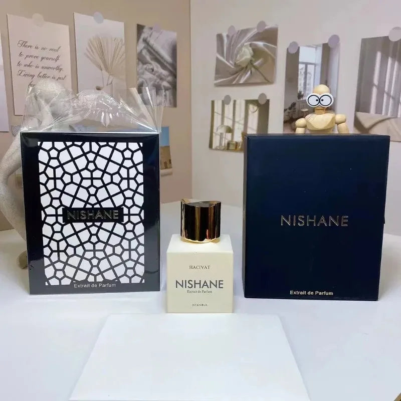 Unisex Floral Fragrance 100ml with Fresh Elegant Long Lasting Aroma Blending Fruity Brightness Gentle Woods and Soft Florals